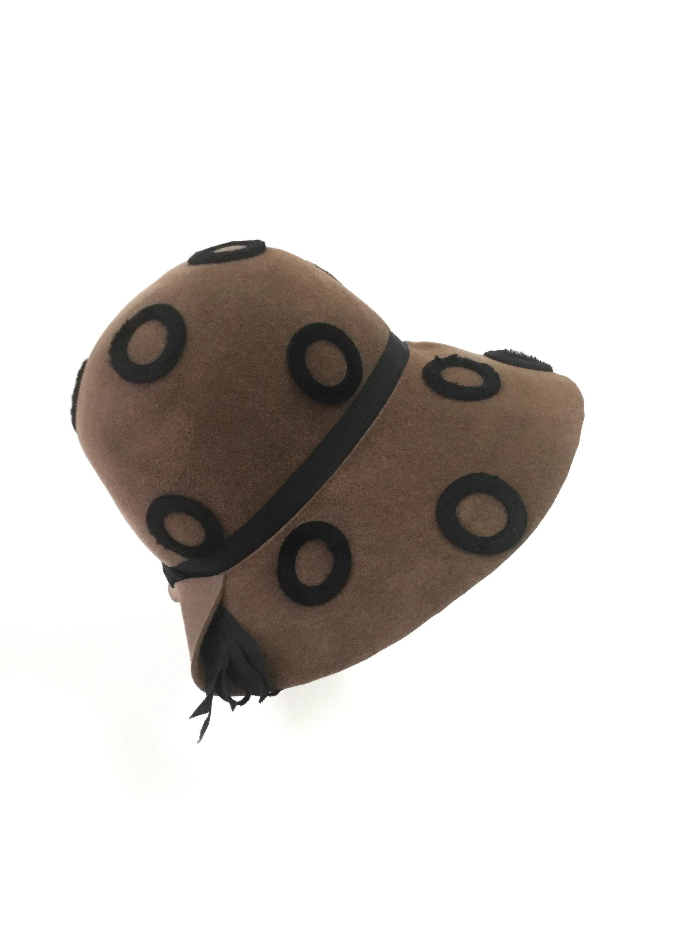 1970s Miss Carnegie by Hattie Carnegie Notch Back Bow Hat