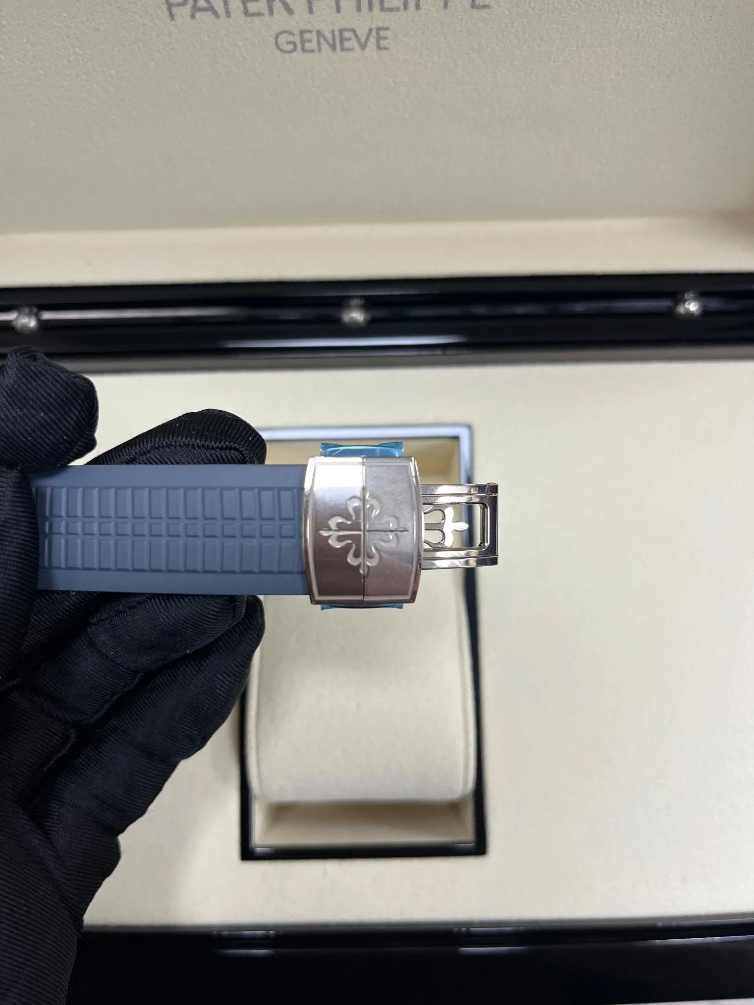 Patek Philippe Aquanaut Travel Time 5164G-001